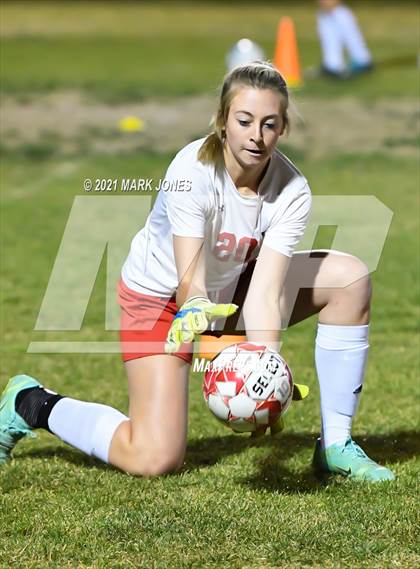 Thumbnail 1 in Chino Valley vs. St Johns (AIA 2A Semifinal) photogallery.