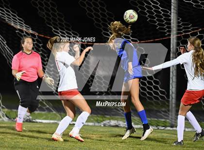 Thumbnail 3 in Chino Valley vs. St Johns (AIA 2A Semifinal) photogallery.