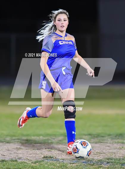 Thumbnail 2 in Chino Valley vs. St Johns (AIA 2A Semifinal) photogallery.