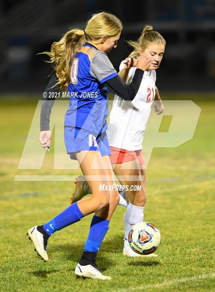 Thumbnail 3 in Chino Valley vs. St Johns (AIA 2A Semifinal) photogallery.