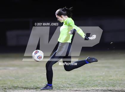 Thumbnail 1 in Chino Valley vs. St Johns (AIA 2A Semifinal) photogallery.