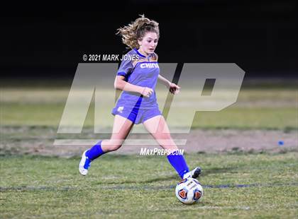 Thumbnail 3 in Chino Valley vs. St Johns (AIA 2A Semifinal) photogallery.