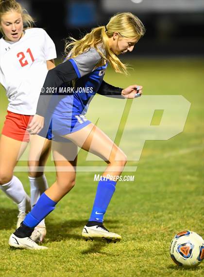 Thumbnail 3 in Chino Valley vs. St Johns (AIA 2A Semifinal) photogallery.