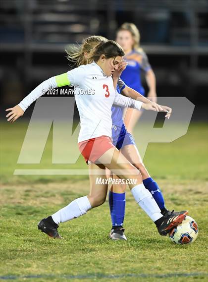 Thumbnail 2 in Chino Valley vs. St Johns (AIA 2A Semifinal) photogallery.