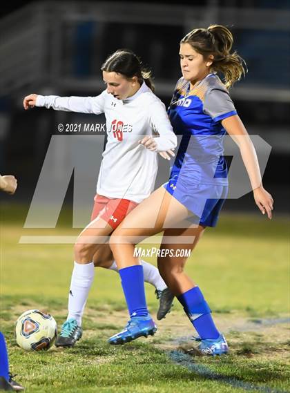 Thumbnail 1 in Chino Valley vs. St Johns (AIA 2A Semifinal) photogallery.