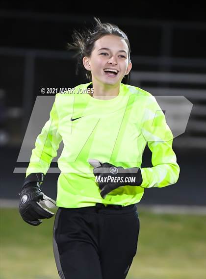Thumbnail 3 in Chino Valley vs. St Johns (AIA 2A Semifinal) photogallery.