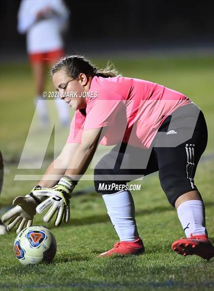 Thumbnail 3 in Chino Valley vs. St Johns (AIA 2A Semifinal) photogallery.