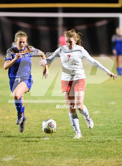 Thumbnail 2 in Chino Valley vs. St Johns (AIA 2A Semifinal) photogallery.