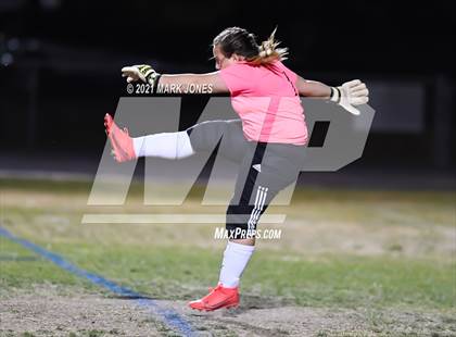 Thumbnail 2 in Chino Valley vs. St Johns (AIA 2A Semifinal) photogallery.