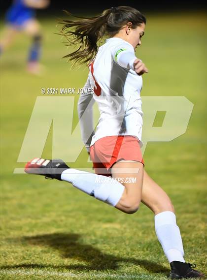 Thumbnail 1 in Chino Valley vs. St Johns (AIA 2A Semifinal) photogallery.