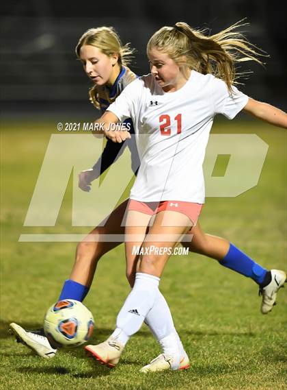 Thumbnail 3 in Chino Valley vs. St Johns (AIA 2A Semifinal) photogallery.