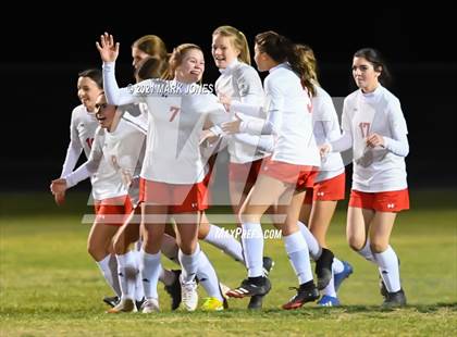 Thumbnail 1 in Chino Valley vs. St Johns (AIA 2A Semifinal) photogallery.