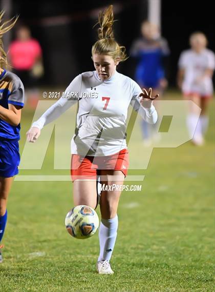 Thumbnail 3 in Chino Valley vs. St Johns (AIA 2A Semifinal) photogallery.