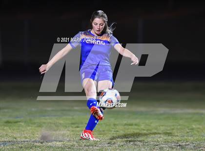 Thumbnail 2 in Chino Valley vs. St Johns (AIA 2A Semifinal) photogallery.