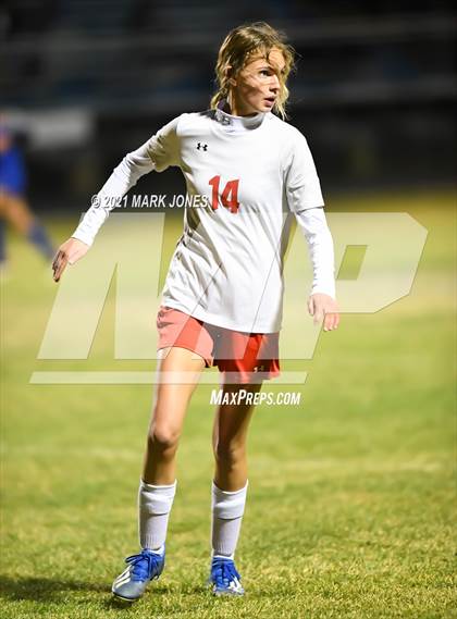 Thumbnail 3 in Chino Valley vs. St Johns (AIA 2A Semifinal) photogallery.