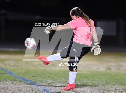 Thumbnail 3 in Chino Valley vs. St Johns (AIA 2A Semifinal) photogallery.