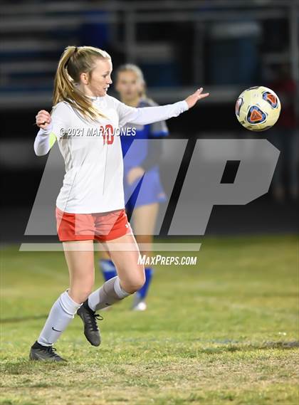 Thumbnail 3 in Chino Valley vs. St Johns (AIA 2A Semifinal) photogallery.