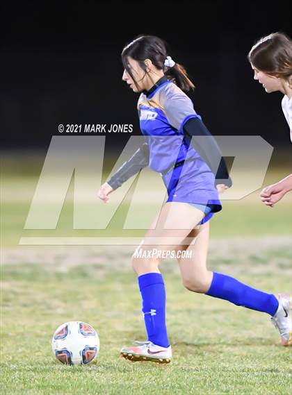 Thumbnail 2 in Chino Valley vs. St Johns (AIA 2A Semifinal) photogallery.
