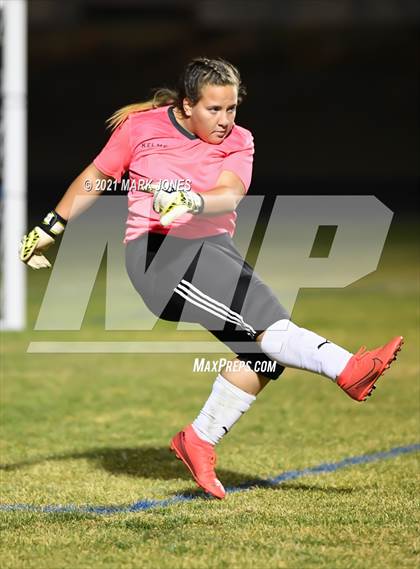 Thumbnail 1 in Chino Valley vs. St Johns (AIA 2A Semifinal) photogallery.