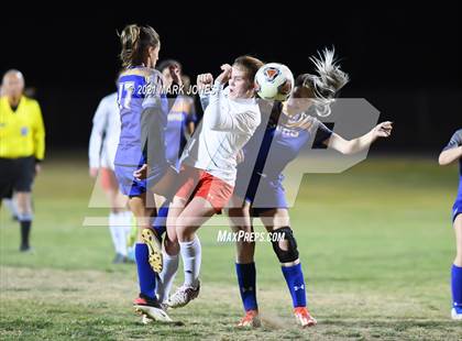 Thumbnail 2 in Chino Valley vs. St Johns (AIA 2A Semifinal) photogallery.