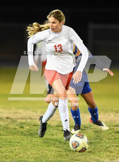 Thumbnail 2 in Chino Valley vs. St Johns (AIA 2A Semifinal) photogallery.