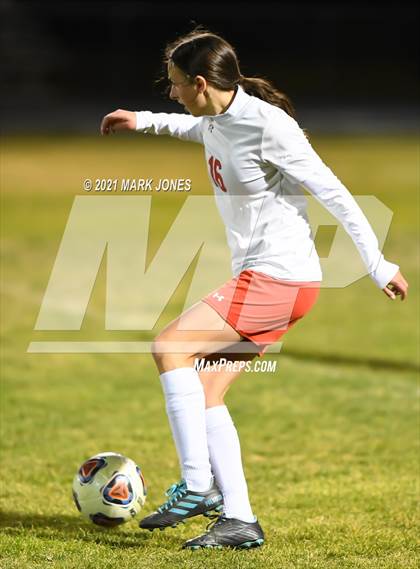 Thumbnail 2 in Chino Valley vs. St Johns (AIA 2A Semifinal) photogallery.
