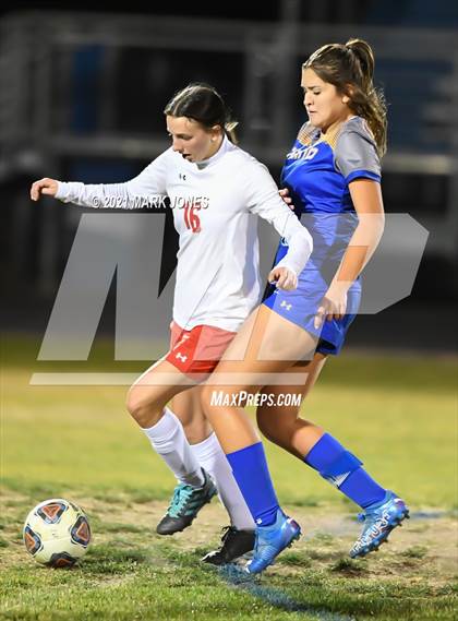 Thumbnail 3 in Chino Valley vs. St Johns (AIA 2A Semifinal) photogallery.