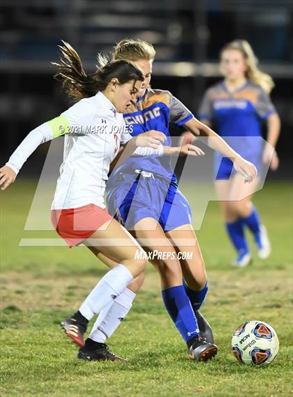 Thumbnail 1 in Chino Valley vs. St Johns (AIA 2A Semifinal) photogallery.