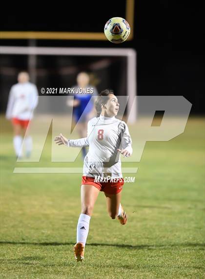 Thumbnail 1 in Chino Valley vs. St Johns (AIA 2A Semifinal) photogallery.