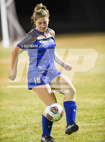 Thumbnail 3 in Chino Valley vs. St Johns (AIA 2A Semifinal) photogallery.
