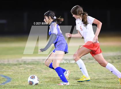 Thumbnail 3 in Chino Valley vs. St Johns (AIA 2A Semifinal) photogallery.