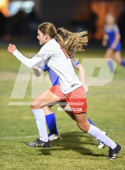 Thumbnail 1 in Chino Valley vs. St Johns (AIA 2A Semifinal) photogallery.