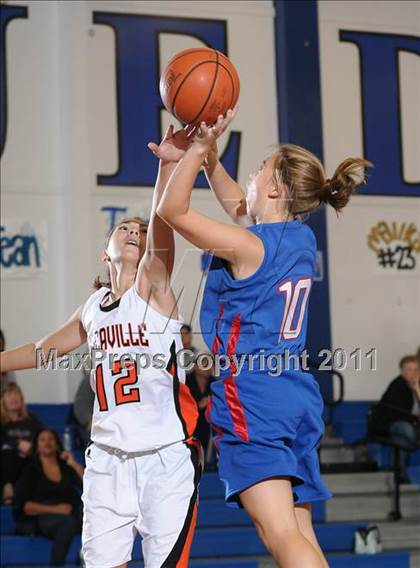 Thumbnail 1 in Christian Brothers vs. Vacaville (Dorothy Speck Memorial) photogallery.