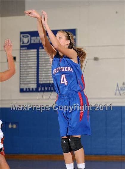 Thumbnail 2 in Christian Brothers vs. Vacaville (Dorothy Speck Memorial) photogallery.