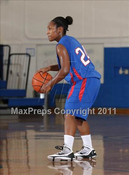 Thumbnail 3 in Christian Brothers vs. Vacaville (Dorothy Speck Memorial) photogallery.