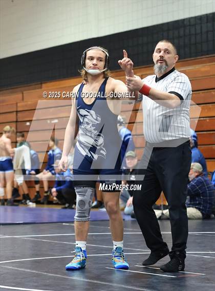 Thumbnail 3 in Swansboro vs Southwest Onslow (Blood Pernu Duals) photogallery.