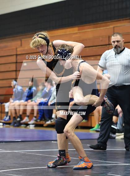 Thumbnail 3 in Swansboro vs Southwest Onslow (Blood Pernu Duals) photogallery.