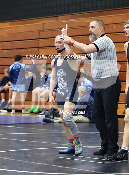 Thumbnail 2 in Swansboro vs Southwest Onslow (Blood Pernu Duals) photogallery.