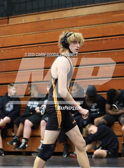 Thumbnail 3 in Swansboro vs Southwest Onslow (Blood Pernu Duals) photogallery.