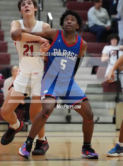 Thumbnail 3 in St. Thomas Catholic vs. Parish Episcopal (TAPPS 6A Regional Final) photogallery.