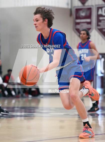 Thumbnail 2 in St. Thomas Catholic vs. Parish Episcopal (TAPPS 6A Regional Final) photogallery.