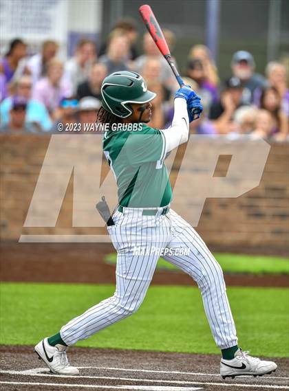 Thumbnail 1 in Hallsville vs. Longview (UIL 5A Regional Quarterfinal Game 2) photogallery.