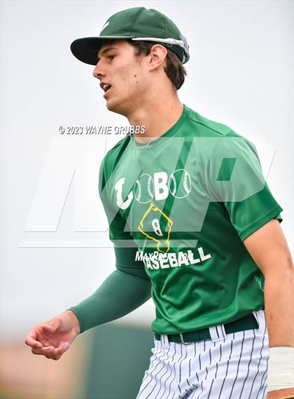 Thumbnail 2 in Hallsville vs. Longview (UIL 5A Regional Quarterfinal Game 2) photogallery.