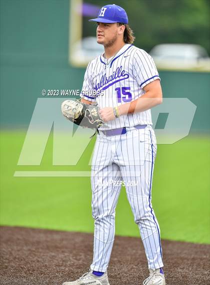 Thumbnail 2 in Hallsville vs. Longview (UIL 5A Regional Quarterfinal Game 2) photogallery.