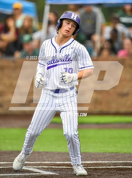 Thumbnail 3 in Hallsville vs. Longview (UIL 5A Regional Quarterfinal Game 2) photogallery.