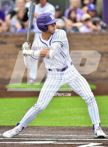 Thumbnail 3 in Hallsville vs. Longview (UIL 5A Regional Quarterfinal Game 2) photogallery.