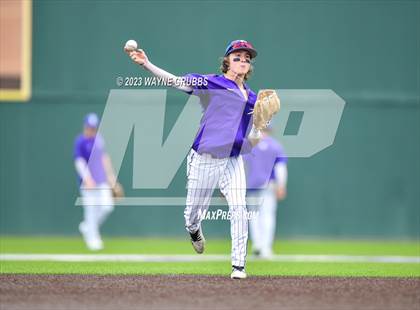 Thumbnail 2 in Hallsville vs. Longview (UIL 5A Regional Quarterfinal Game 2) photogallery.