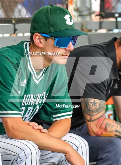 Thumbnail 2 in Hallsville vs. Longview (UIL 5A Regional Quarterfinal Game 2) photogallery.