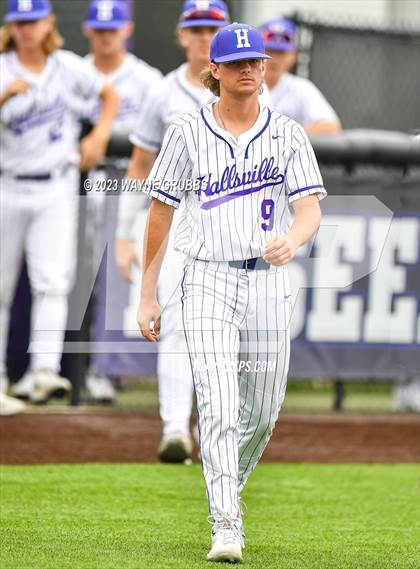 Thumbnail 1 in Hallsville vs. Longview (UIL 5A Regional Quarterfinal Game 2) photogallery.