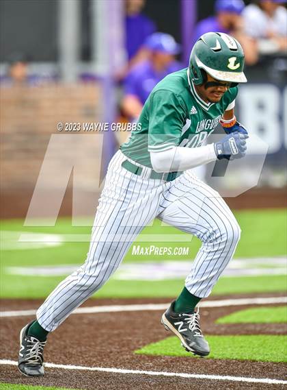 Thumbnail 1 in Hallsville vs. Longview (UIL 5A Regional Quarterfinal Game 2) photogallery.